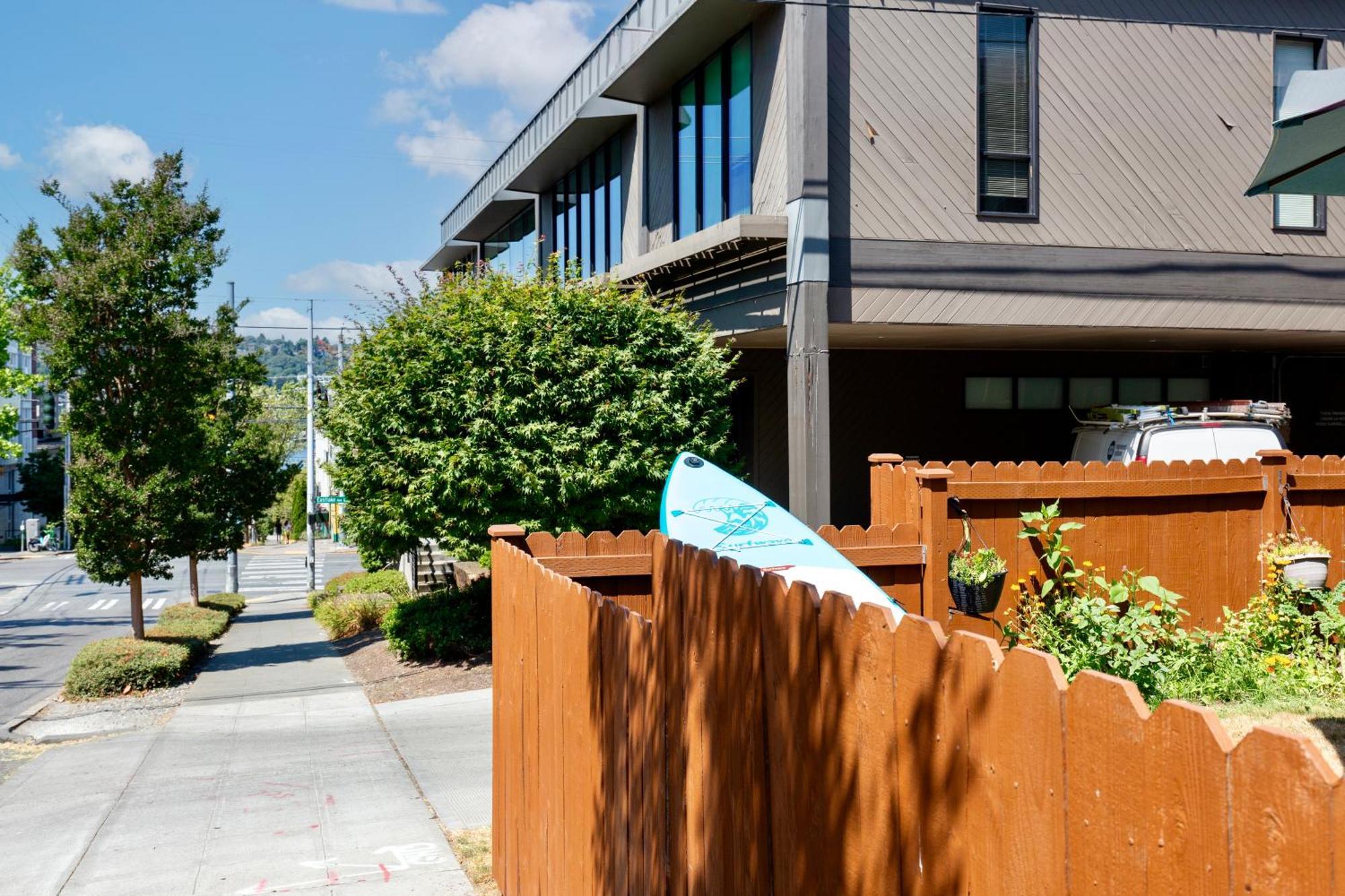 Vintage 3 Bedroom Home In Prime Eastlake Seattle With Private Parking Dış mekan fotoğraf