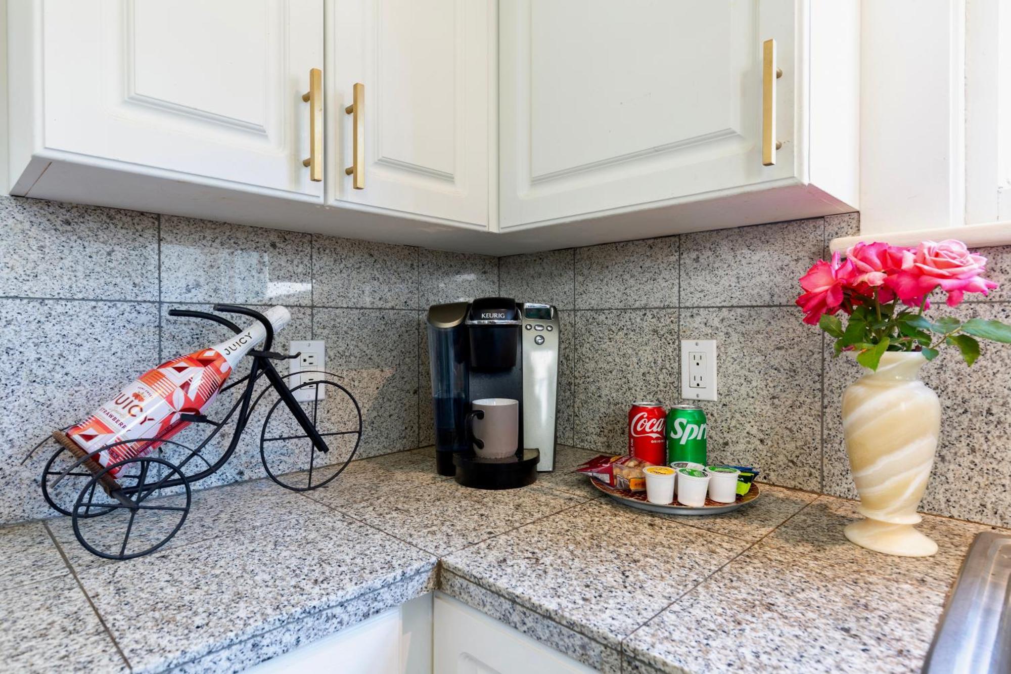 Vintage 3 Bedroom Home In Prime Eastlake Seattle With Private Parking Dış mekan fotoğraf